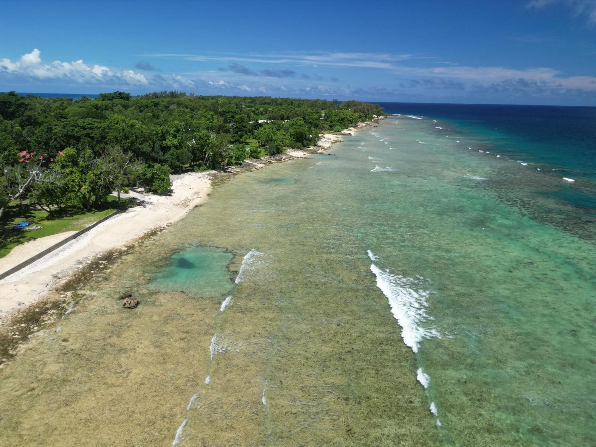 ホテル South Pacific Memories ポートビラ エクステリア 写真